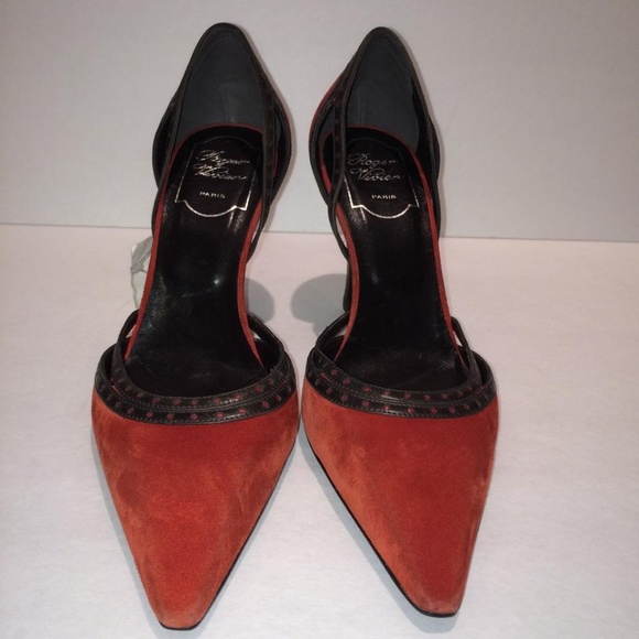 Roger Vivier suede leather pointed toe high heel pumps 37  Roger Vivier Pointy Toe Suede Leather Pumps Size 37 Retail $800 NEW